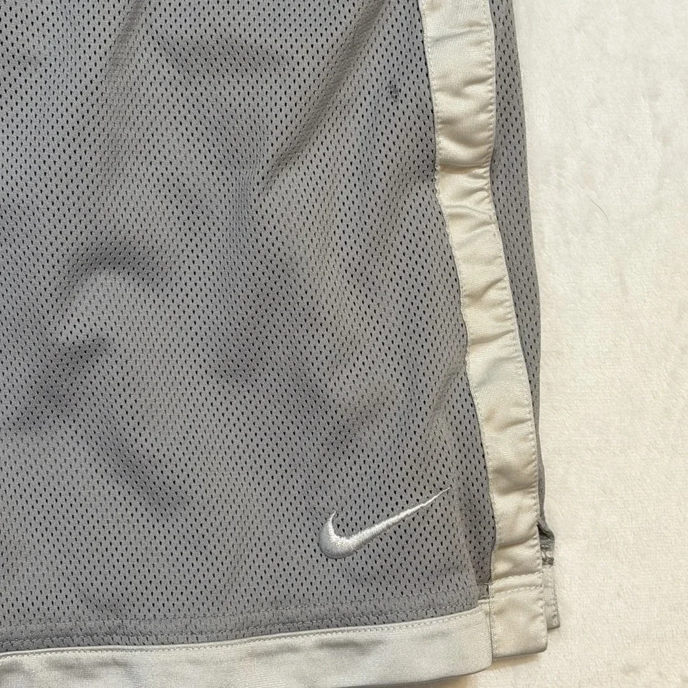 Vintage Nike Swoosh Basketball Shorts Mens M Medium Gray Mesh Baggy Y2K Boxing